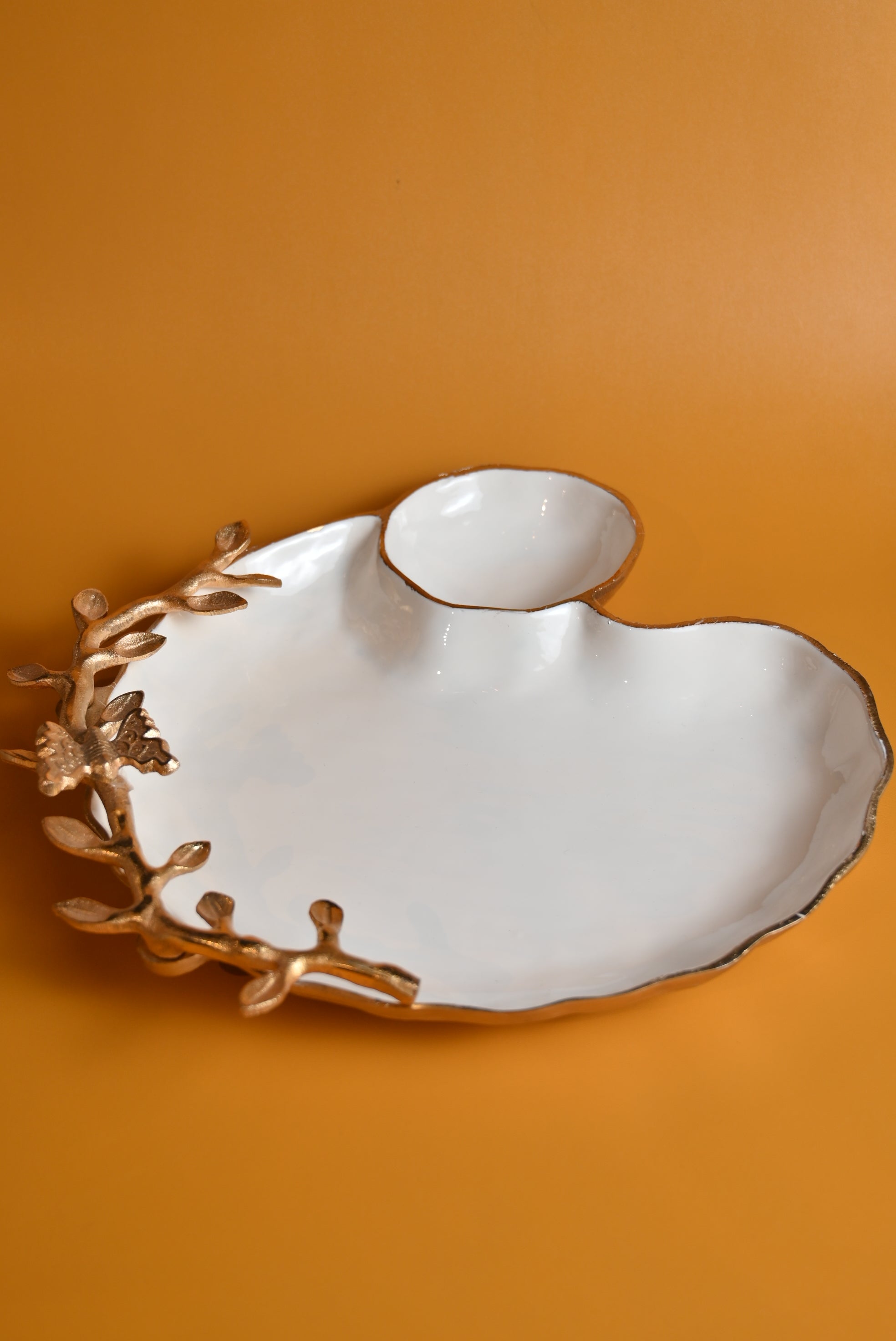 White Leafy sectioned platter with a dip bowl